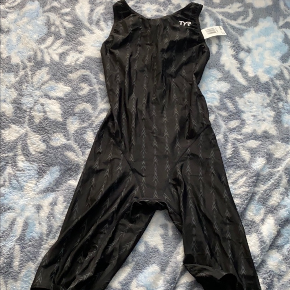 TYR Tech Suit (brand new never worn) size 36
